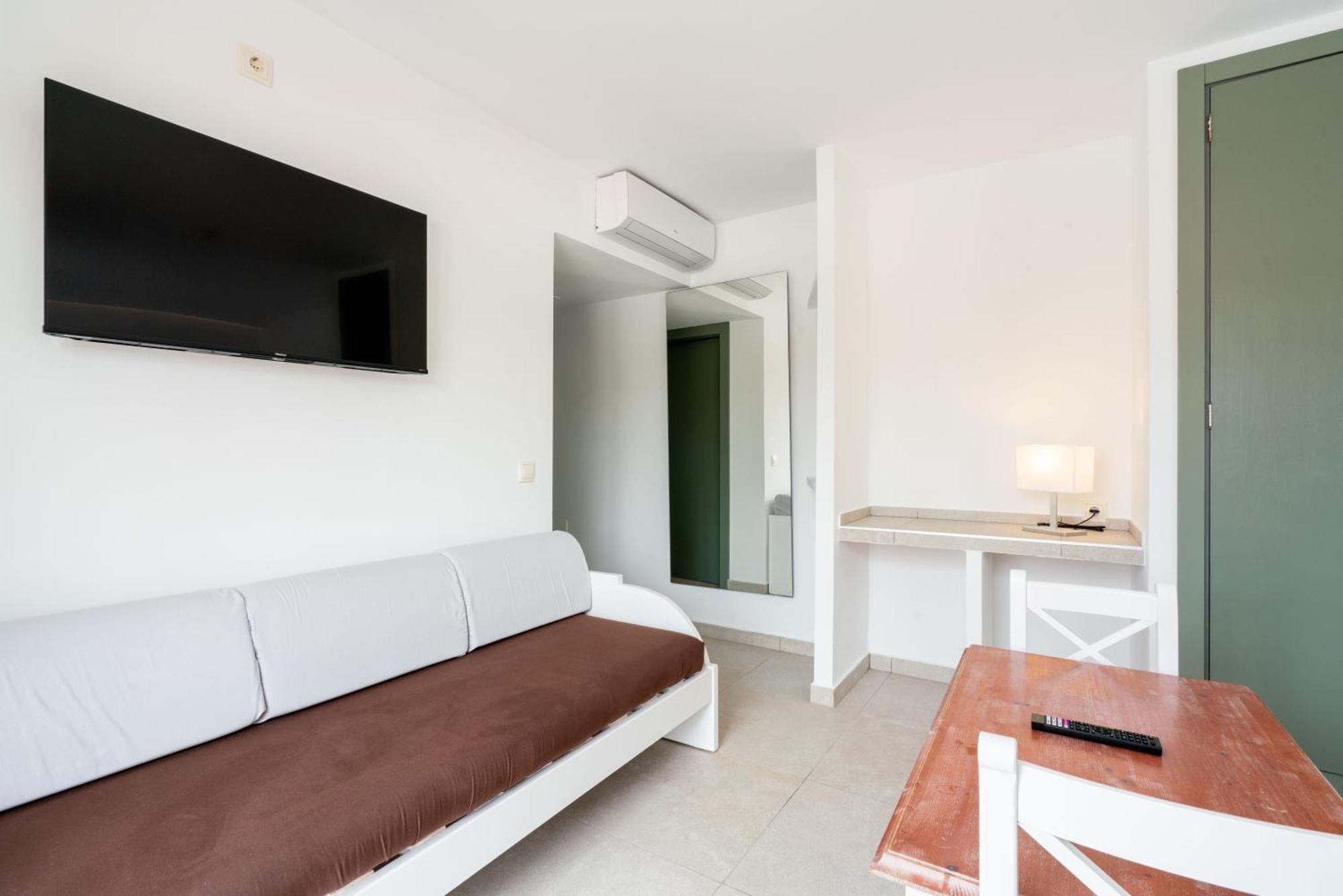 Guya Wave Hotel (Adults Only) Cala Ratjada  Exterior foto